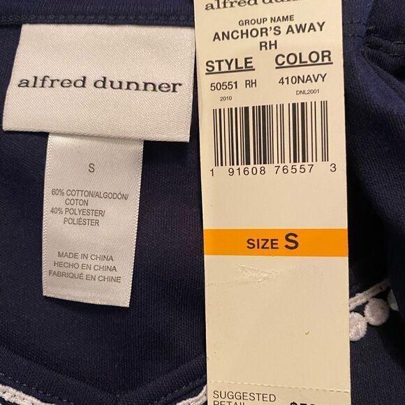 ALFRED DUNNER WOMEN'S Small Floral Anchor Embroidery Short Sleeve Top - Picture 5 of 5